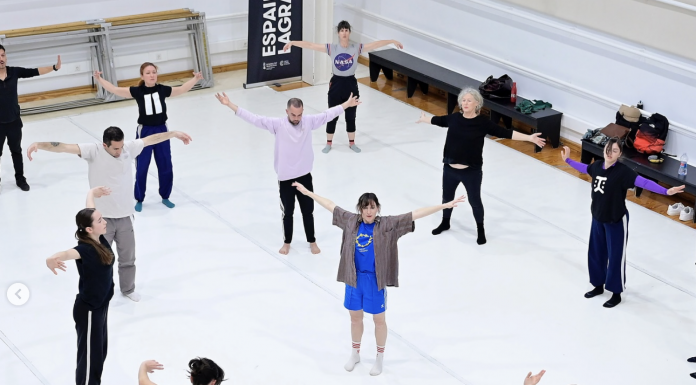 Microbios, insectos y arte: ‘Medis de cultiu’ convierte Espai LaGranja en un laboratorio vivo