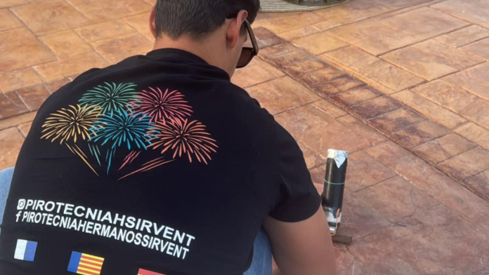 Una explosión en una pirotécnica deja cuatro heridos