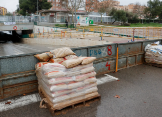 El temporal se endurece con carreteras cortadas