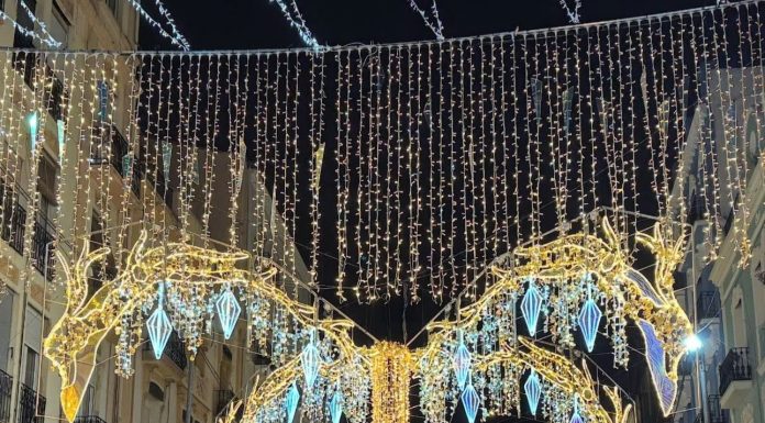 Cuba-Puerto Rico vuelve a ser la calle mejor iluminada de las fallas