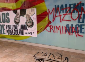 Sede del PPCV en Valencia con pintadas