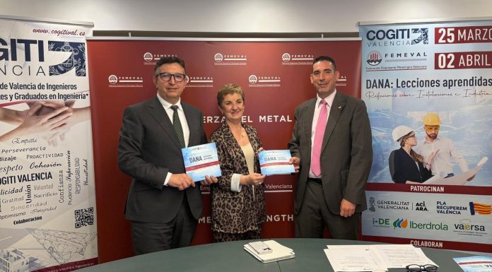 La industria valenciana presenta un plan para prevenir catástrofes como la DANA y «evitar la improvisación» La consellera Marián Cano, el presidente de FEMEVAL, Vicente Lafuente, y el decano de COGITI Valencia, Tomás Játiva, en la presentación del plan "DANA: Lecciones aprendidas"