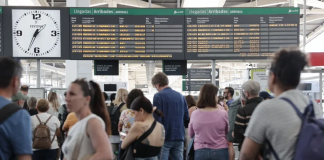 La Comunitat Valenciana recupera el 100% del suministro eléctrico tras el apagón masivo. circulación