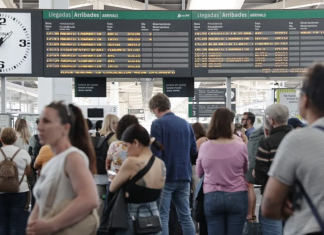 La Comunitat Valenciana recupera el 100% del suministro eléctrico tras el apagón masivo. circulación