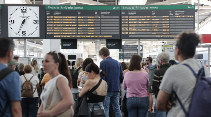 La Comunitat Valenciana recupera el 100% del suministro eléctrico tras el apagón masivo La Comunitat Valenciana recupera el 100% del suministro eléctrico tras el apagón masivo. circulación