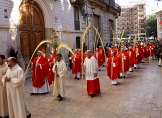 La Catedral de Valencia celebra la Semana Santa 2025 en pleno centro