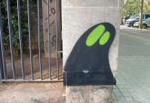 Investigan a dos jóvenes por llenar Valencia de los peculiares grafitis ‘La Sombra’ “La Sombra” en Valencia: dos grafiteros identificados por pintar figuras con ojos verdes