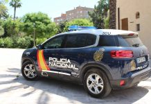 Atracan a un hombre con la técnica del ‘mataleón’ en el distrito de Trànsits Atracan a un hombre con la técnica del 'mataleón' en el distrito de Trànsits