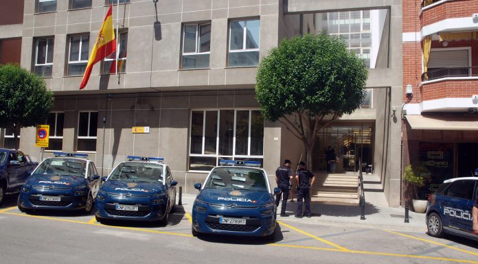 Un hombre apuñala a otro con unas tijeras en Gandia Un hombre apuñala a otro con unas tijeras en Gandia
