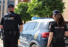 Encarcelado tras acuchillar a un hombre en el centro de Valencia Detienen a un hombre en Algemesí por maltratar a su mujer y herir a sus hijos