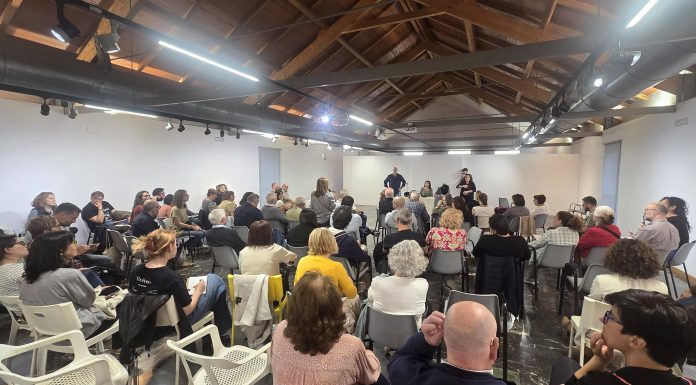 Primer encuentro para la reconstrucción en Paiporta