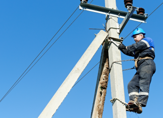 Una explosión en la central eléctrica de Oliva provoca dos cortes de luz