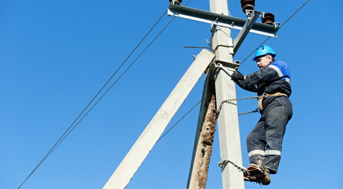 Anuncian nuevos apagones para esta semana en 13 municipios valencianos Una explosión en la central eléctrica de Oliva provoca dos cortes de luz