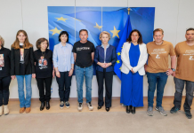 Von der Leyen se reúne con víctimas de la DANA y se compromete a visitar la zona cero