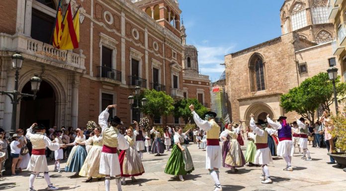 Les Folies de Carcaixent reproducirán «Les Danses de València»