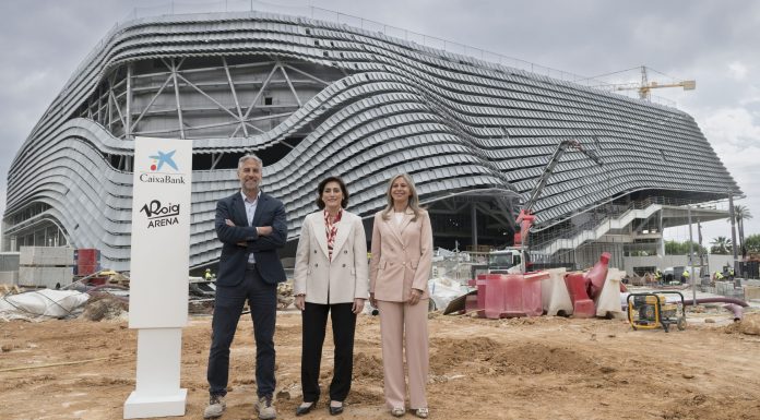 CaixaBank se convierte en patrocinador oficial del Roig Arena para los próximos cuatro años CaixaBank se convierte en patrocinador oficial del Roig Arena para los próximos cuatro años