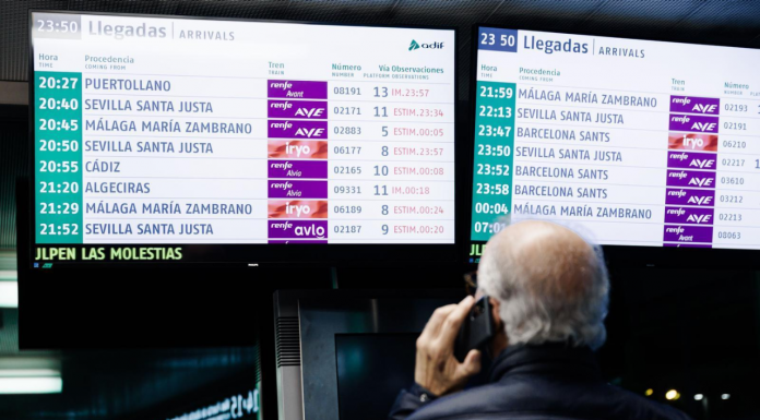 El robo de cable en el AVE afecta a miles de viajeros y provoca retrasos en la Comunitat Valenciana El robo de cable en el AVE afecta a miles de viajeros y provoca retrasos en la Comunitat Valenciana