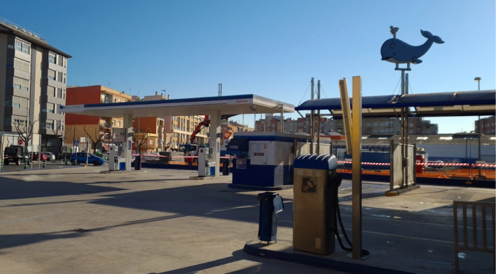 Cierran una gasolinera de Alaquàs tras dejar sin coche a cerca de 40 conductores Cierran una gasolinera de Alaquàs tras dejar sin coche a cerca de 40 conductores