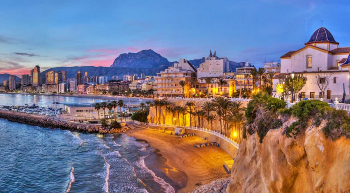 ¿Cuáles son las 5 playas de la Comunitat que han perdido la Bandera Azul? ¿Cuáles son las 5 playas de la Comunitat que han perdido la Bandera Azul?