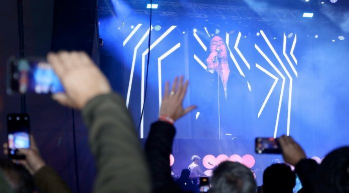 Tres grupos valencianos lanzan una nueva versión de «Mi Tierra» solidaria con los afectados por la DANA Tres grupos valencianos lanzan una nueva versión de "Mi Tierra" solidaria con los afectados por la DANA