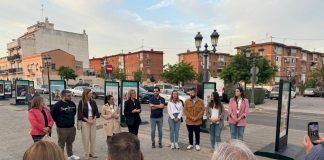 Acto de la inauguración de la exposición de carteles aspirantes a imagen gráfica de los Moros y Cristianos del 2025 en Paterna