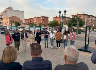 Acto de la inauguración de la exposición de carteles aspirantes a imagen gráfica de los Moros y Cristianos del 2025 en Paterna