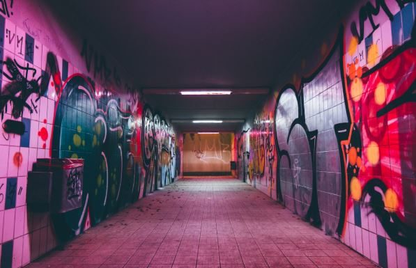 La reinvención del ocio valenciano: Entre tradición y era digital