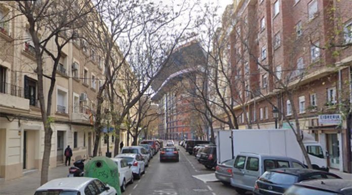 Ocho personas intoxicadas por un incendio en un edificio cercano a Mestalla