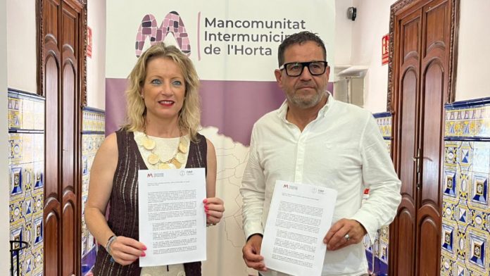 7televalencia paqui bartual cabanes horta sud Paqui Bartual, presidenta de la FVMP, y José Cabanes, Presidente de la Mancomunitat de l'Horta Sud