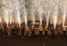 Quart de Poblet celebra el 303 aniversari de la Passejà de Sant Onofre La imponente 'Roda de Foc' en la rotonda de l'Aigua es uno de los momentos más espectaculares y esperados de la Passejà. Quart de Poblet