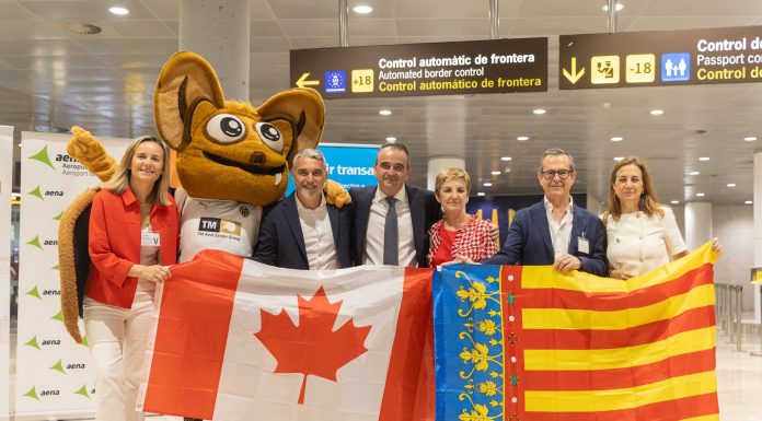 Llega a Valencia el primer vuelo directo desde Canadá