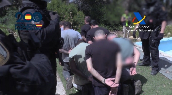 Cae un macrolaboratorio de drogas que ‘cocinaba’ hasta 30 kilos de cocaína al día en Valencia Cae un macrolaboratorio de drogas que 'cocinaba' hasta 30 kilos de cocaína al día en Valencia