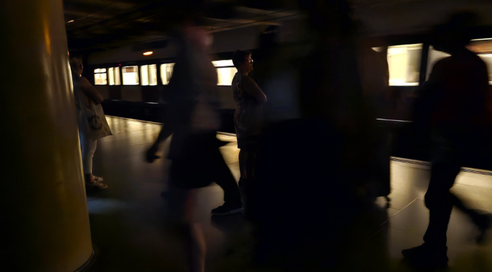 Un apagón en el metro deja sin luz a las principales estaciones del centro de Valencia Un apagón en el metro de Valencia deja sin luz las principales estaciones del centro de la ciudad