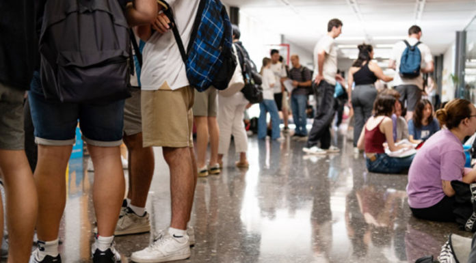 La poesía catalana de la Guerra Civil se cuela en el examen de Valenciano de la Selectividad El alumnado localidades afectadas por las riadas no iniciará el curso escolar el lunes