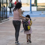 Detienen a la madre de una estudiante tras agredir a la profesora de su hija