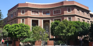 Tensión en el colegio de la manada de Valencia: alumnos increpan a los presuntos agresores al grito de “violadores”