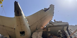 Vídeo | Un avión a Londres se estrella con 242 pasajeros