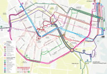 EMT arranca la operación verano con 12 líneas de autobús para ir a la playa EMT arranca la operación verano con 12 líneas de autobús para ir a la playa