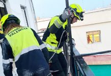Los bomberos rescatan a una mujer de 86 años cerca del Paseo la Petxina
