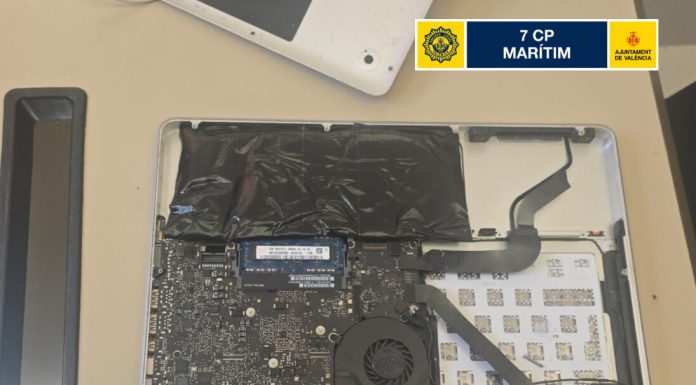 Detienen en el Cabanyal a un hombre que escondía 11 gramos de cocaína dentro de un ordenador