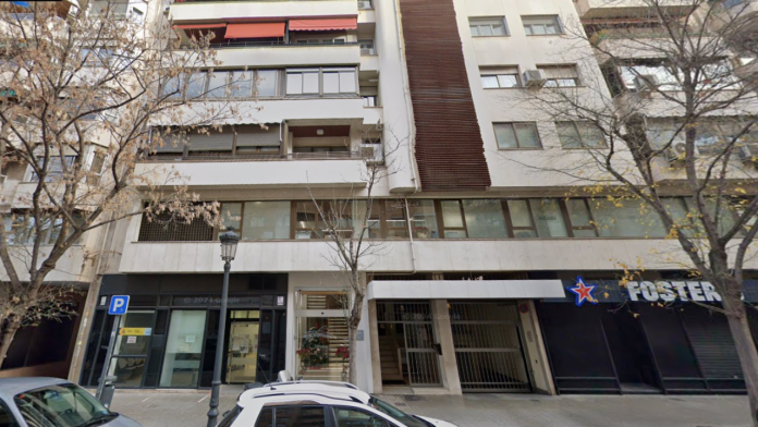 7televalencia foto fachada incendio artes gráficas Fachada del edificio siniestrado en la calle Artes Gráficas de València