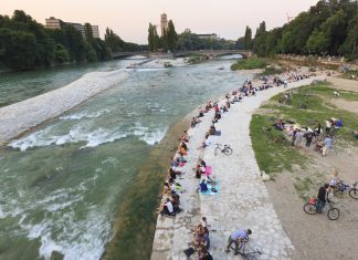 Río Isar de Munich, que actúa como parque anti inundaciones