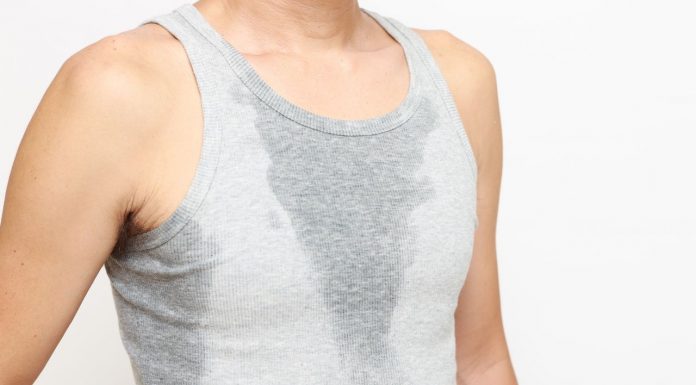 El abordaje quirúrgico de la hidradenitis supurativa mejora la calidad de vida de los pacientes La sudoración excesiva y la fricción de la ropa pueden agravar los brotes cutáneos de hidradenitis