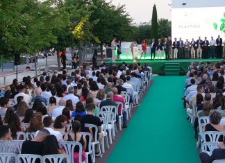 AIMPLAS celebra 35 años liderando la revolución del plástico