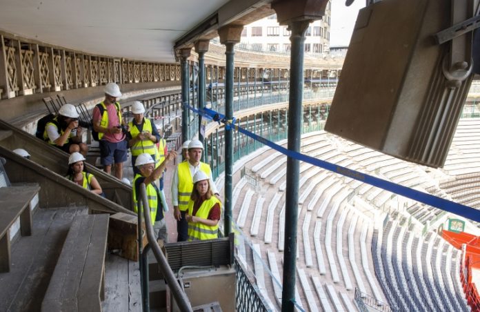 Obras-iluminacion-Plaza-d-Toros-foto_Abulaila--9-