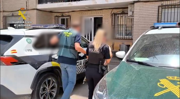 Madre e hijo simulan un atraco en su lugar de trabajo con un arma falsa y roban 30.000 euros Dos detenidos en Náquera por intento de homicidio esta madrugada