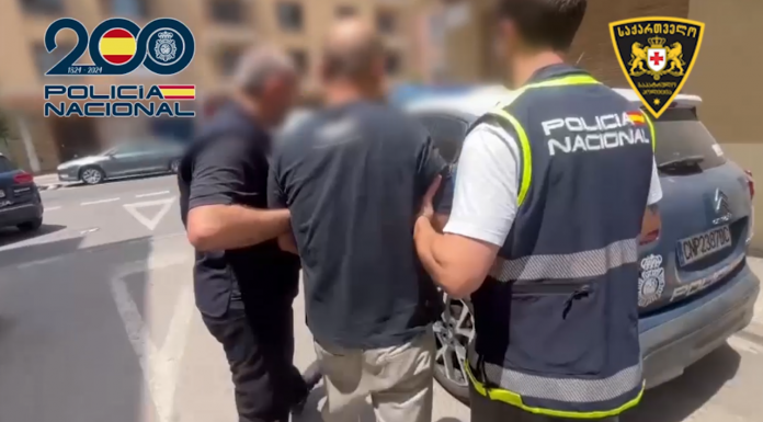 Cae la banda del ácido corrosivo, el novedoso método de robo en viviendas de Valencia y Castellón Cae la banda del ácido corrosivo, el novedoso método de robo en viviendas de Valencia y Castellón