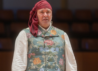 Fallece Julián Carabantes, histórica figura de las Fallas y mascota del Valencia CF