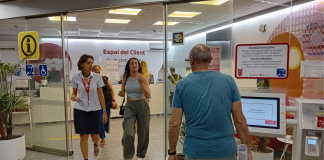 FGV busca 76 empleados para trabajar en el servicio de atención al cliente