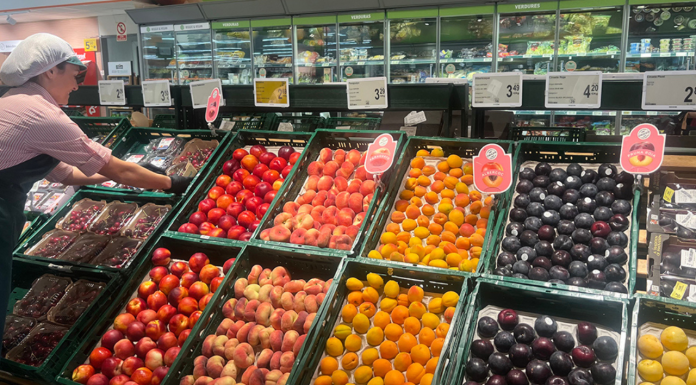 Consum compra 7.753 toneladas de fruta de hueso de origen local Consum compra 7.753 toneladas de fruta de hueso de origen local